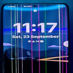 بررسی اختلال خطوط رنگی روی ال سی دی گوشی