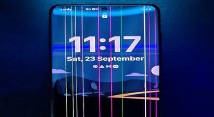 بررسی اختلال خطوط رنگی روی ال سی دی گوشی